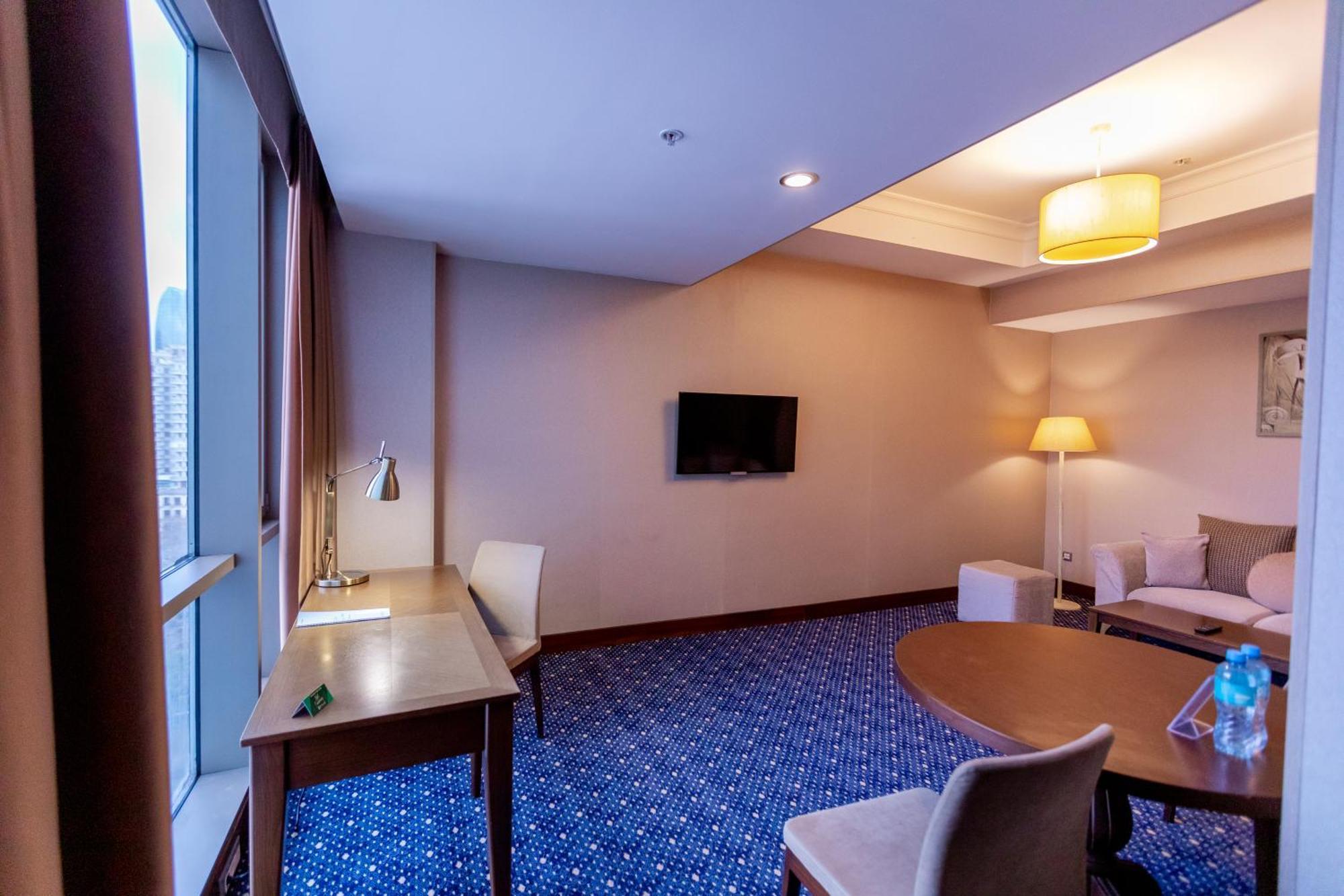 Parkside Hotel & Apartments Baku Exterior photo
